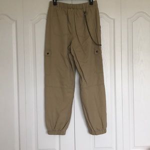 BRAND NEW Khaki Cargo Joggers w/ Chain